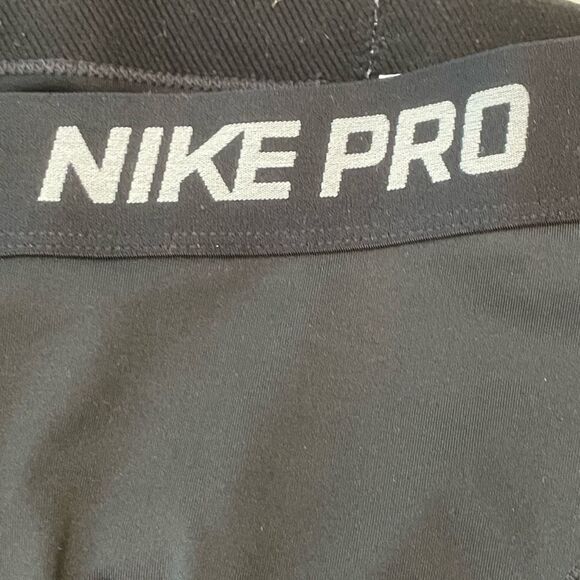 Nike Pro 365 Training Core High Compression Cropped Leggings Black Capri S - Picture 4 of 8